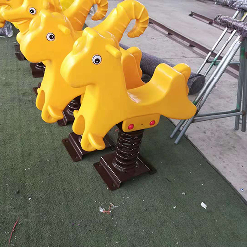 公园游乐设施